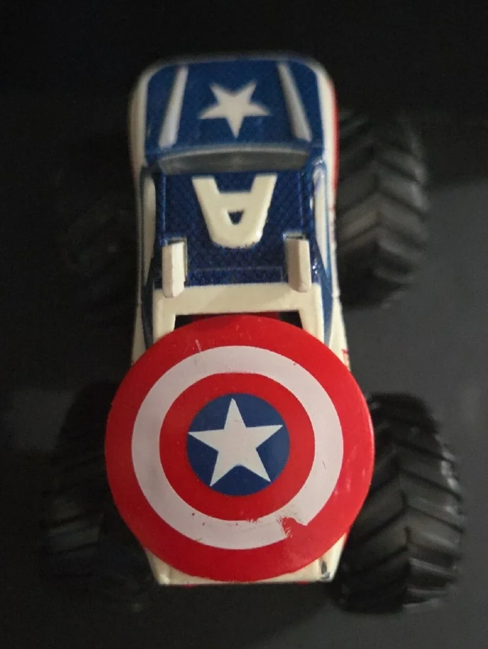 Hot Wheels Captain America Red, White & Blue Monster Truck
